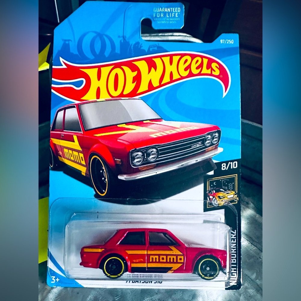 HOT WHEELS 2018 NIGHTBURNERZ SERIES 1971 DATSUN 510 MOMO RED LOC 36